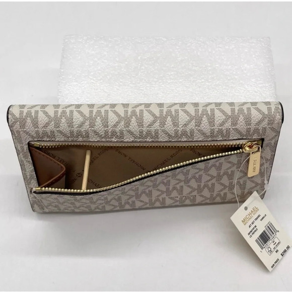 Michael Kors Jaycee Medium Zip Packet Backpack & LG Trifold
Wallet Vanilla - Picture 12 of 12